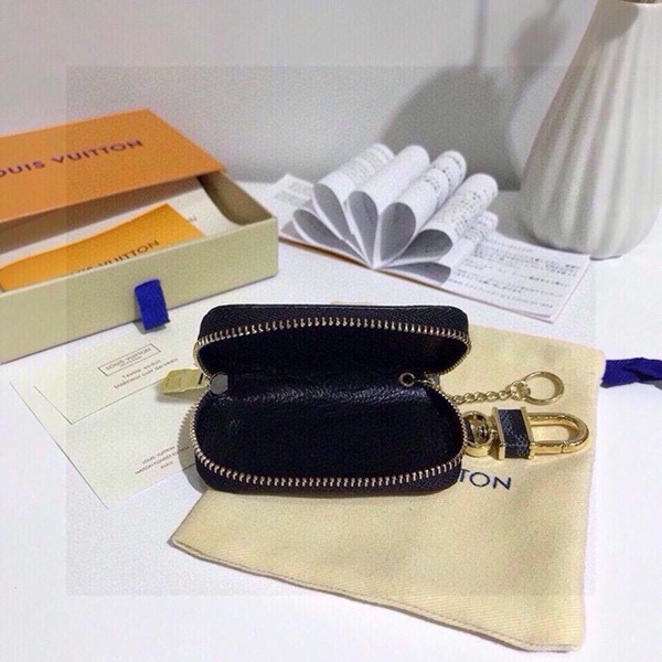 ブランドキーホルダー着用イメージ